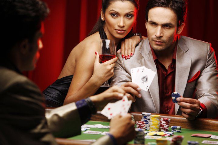 Live blackjack table with professional dealer at h5 8768