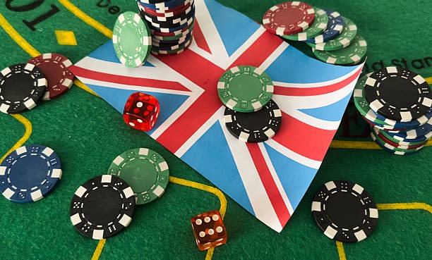 Mobile phone displaying live roulette table on h5 8768 app